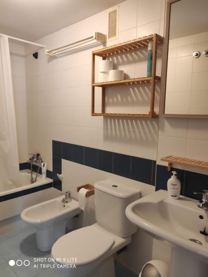Luminoso Y Acogedor Apartamento En La Playa Олейрос Екстериор снимка